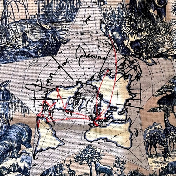 Limited Edition DIOR, Around the World - Picture 2 of 6